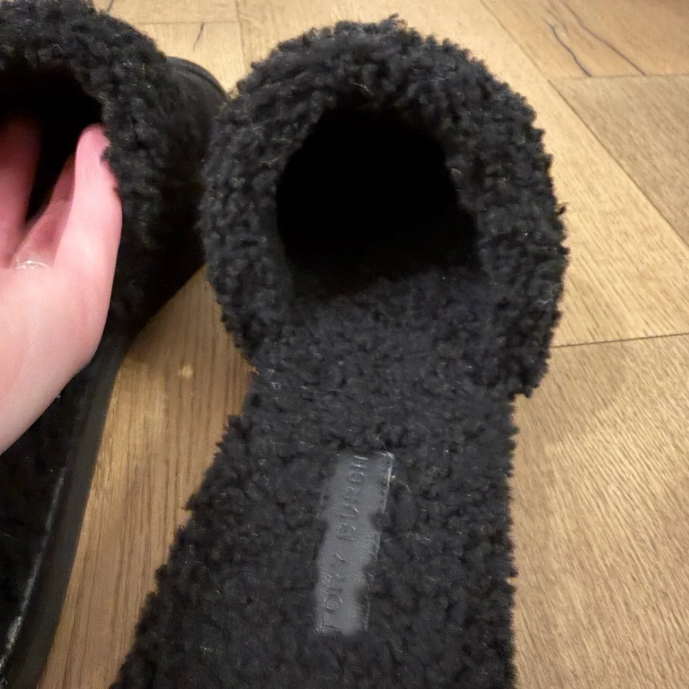Tory Burch Suede and Shearling Slipper Slides Size 8 Black Flats Slip ons